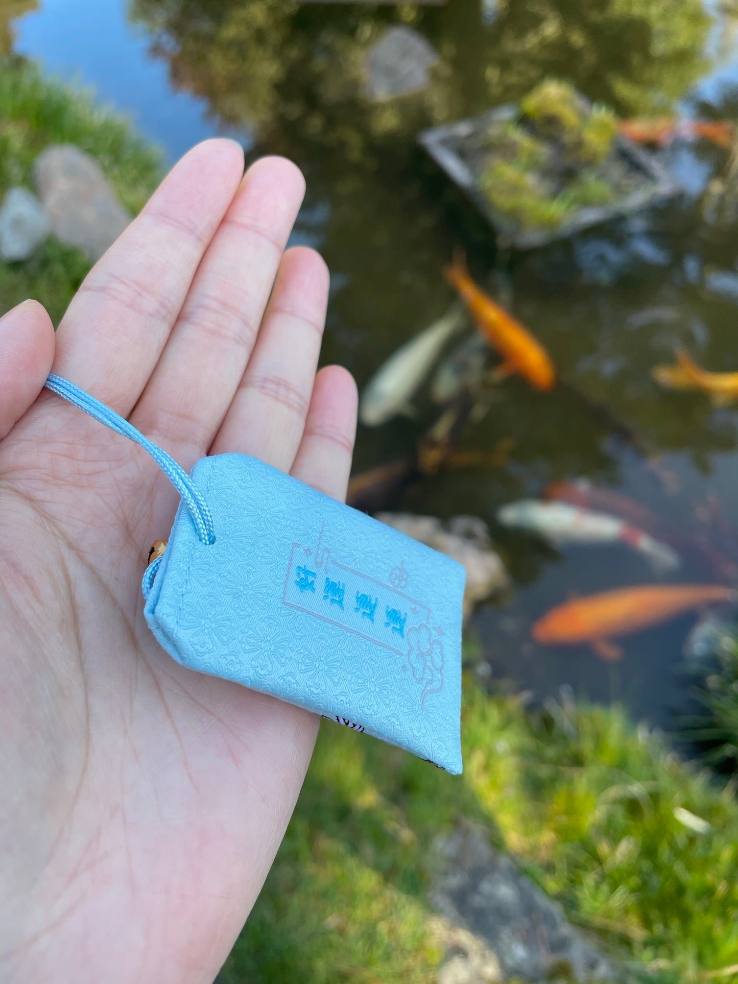 White Prosperity Crane Charm (Omamori)